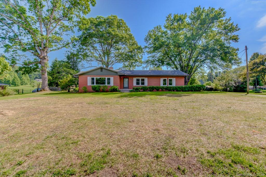 197 Banner Farm Road Mills River, NC 28759 - Photo 2 of 35 Gallery Image 2