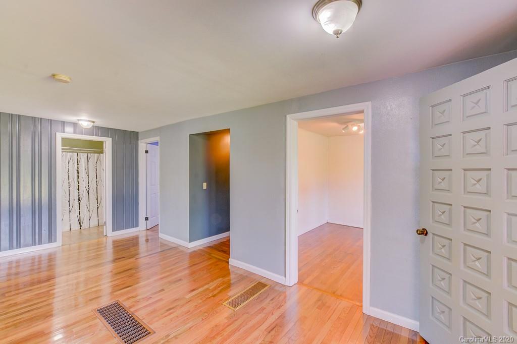 197 Banner Farm Road Mills River, NC 28759 - Photo 17 of 35 Gallery Image 17