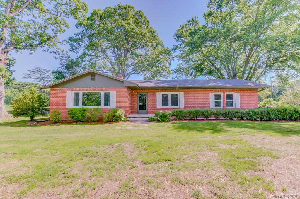 197 Banner Farm Road Mills River, NC 28759 - Photo 3 of 35 Gallery Image 3
