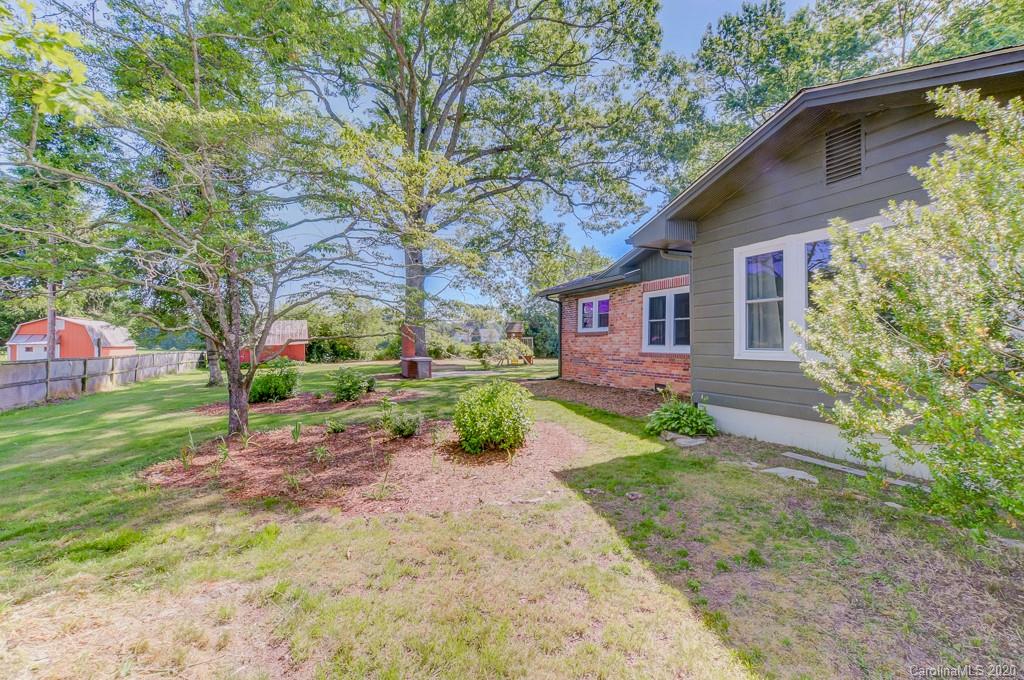 197 Banner Farm Road Mills River, NC 28759 - Photo 24 of 35 Gallery Image 24