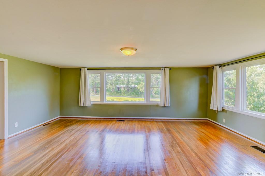197 Banner Farm Road Mills River, NC 28759 - Photo 7 of 35 Gallery Image 7