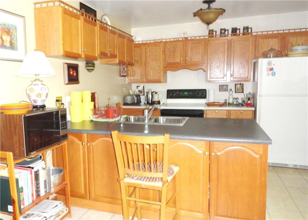 2720 Dutch Ridge Road Beaver, PA 15009 - Photo 4 of 10 Kitchen with Peninsula