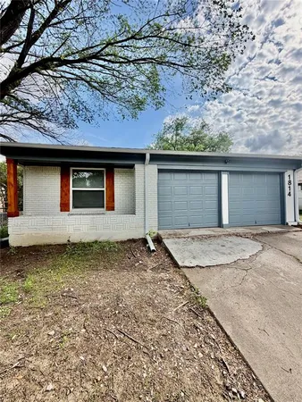 $1,700 | 1814 Martin Luther Drive, Arlington, TX 76010