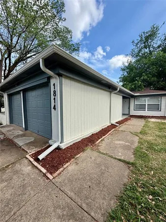 $1,700 | 1814 Martin Luther Drive, Arlington, TX 76010