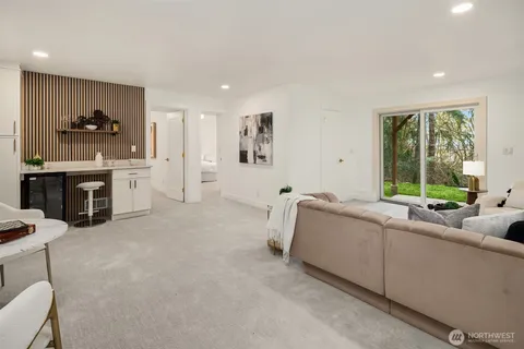 $1,350,000 | 701 10th Street, Mukilteo, WA 98275