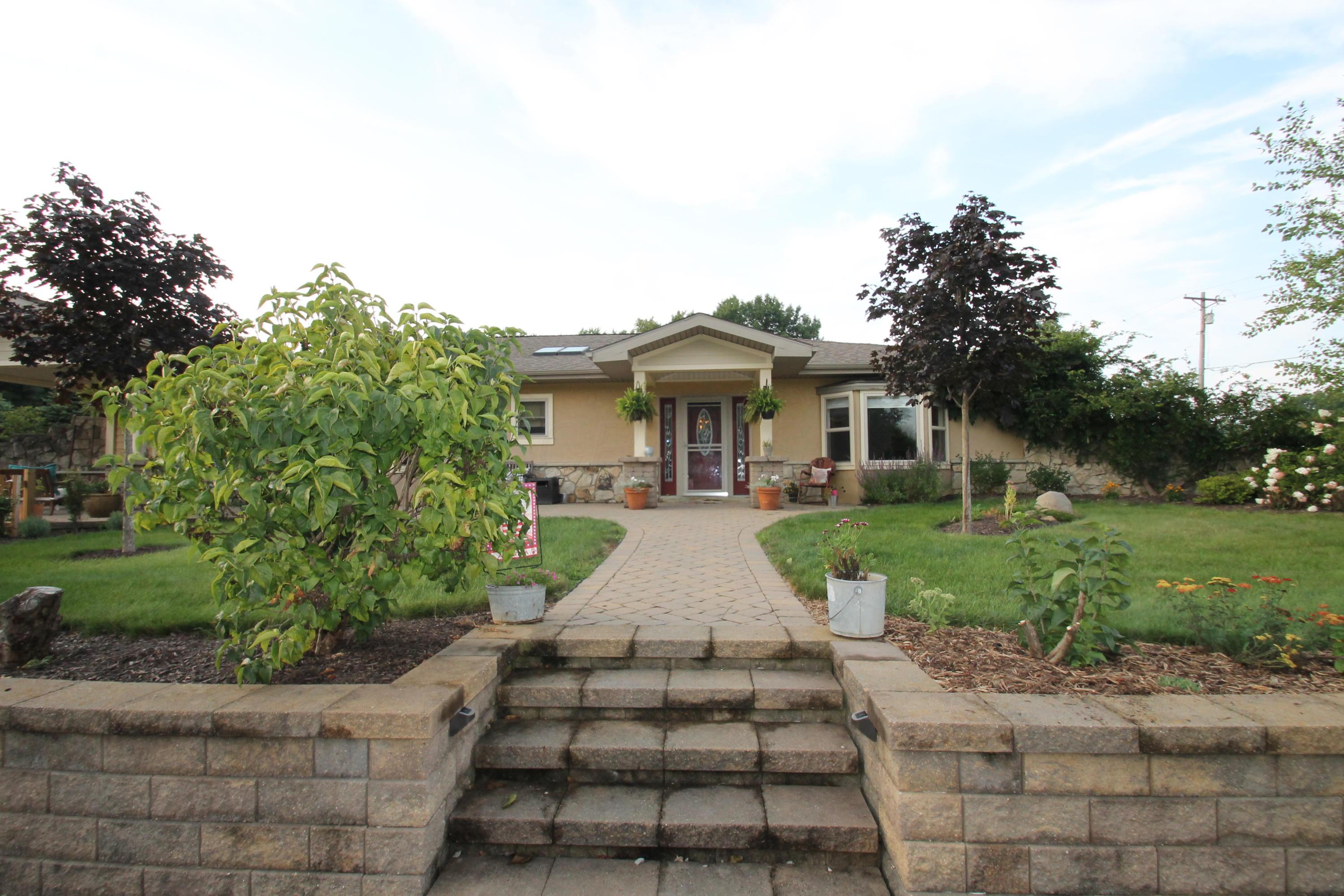 11045 Basil Road Northwest Baltimore, OH 43105 - Photo 3 of 44 Gallery Image 3