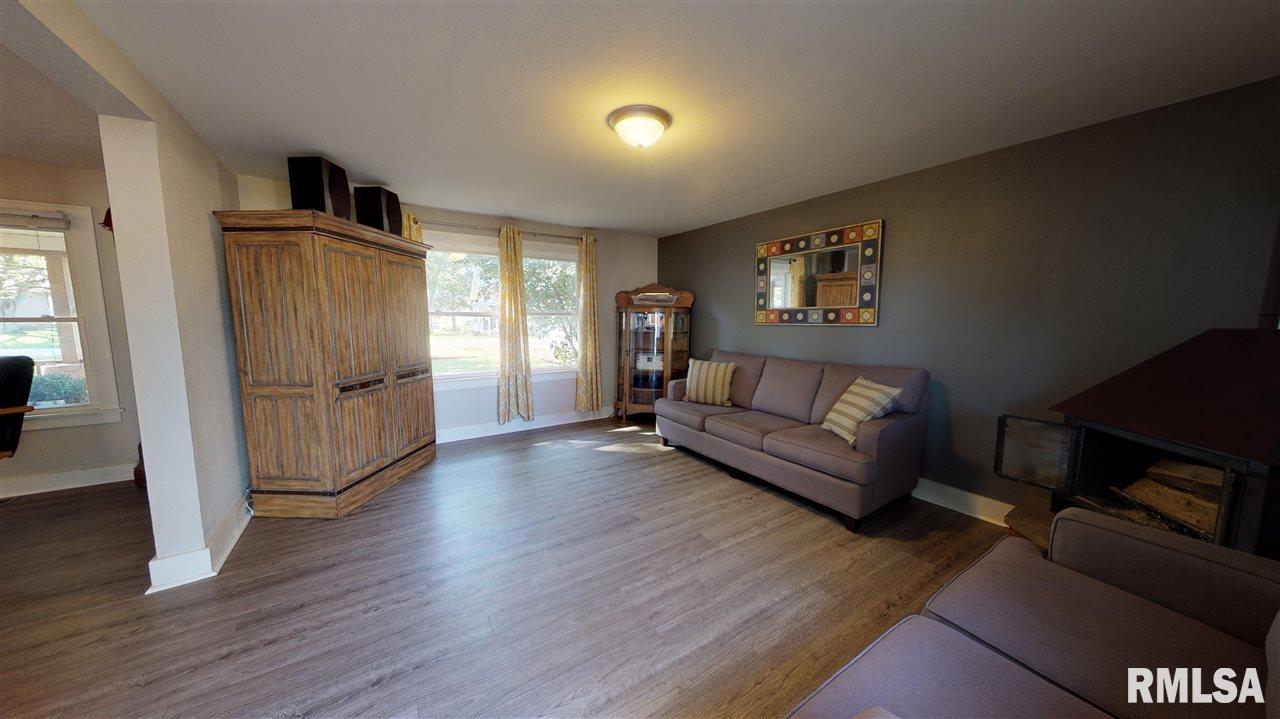 404 North 3rd Street Dunlap, IL 61525 - Photo 16 of 27 Gallery Image 16