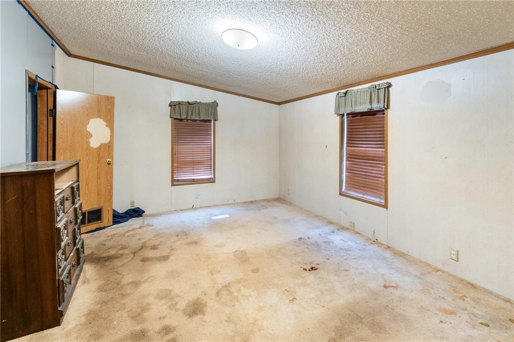 24237 Husk Road Brookfield, MO 64628 - Photo 12 of 37