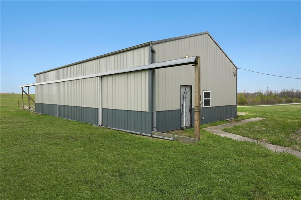 24237 Husk Road Brookfield, MO 64628 - Photo 17 of 37