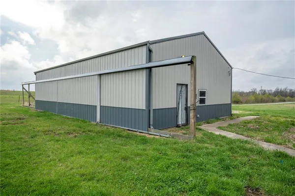$250,000 | 24237 Husk Road, Brookfield, MO 64628