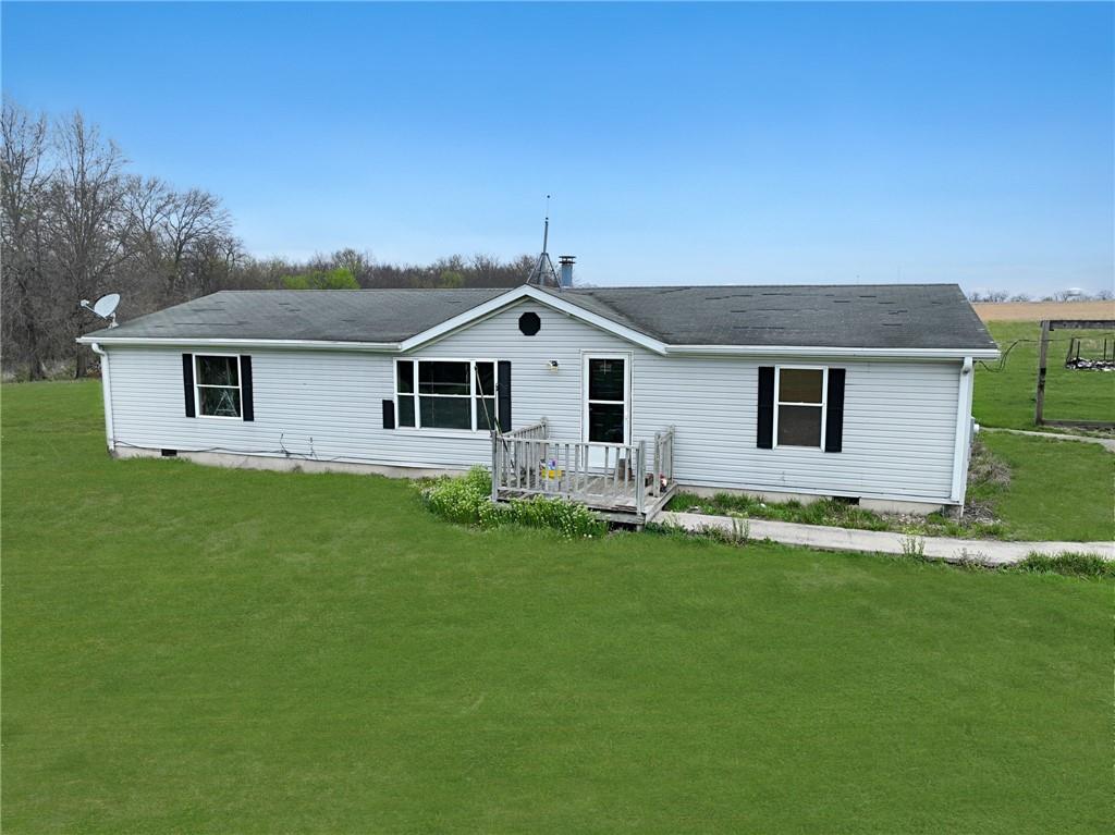 24237 Husk Road Brookfield, MO 64628 - Photo 8 of 37