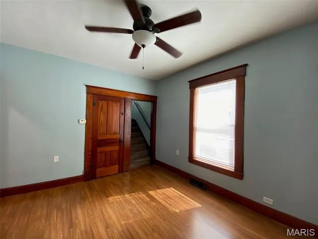 $115,000 | 215 South Oak Street, Nokomis, IL 62075