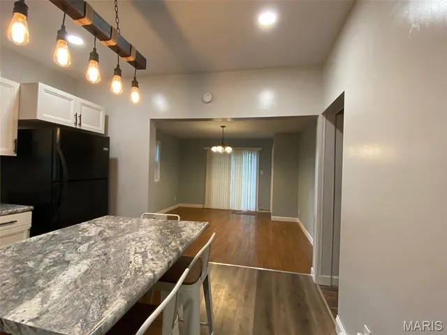 $115,000 | 215 South Oak Street, Nokomis, IL 62075