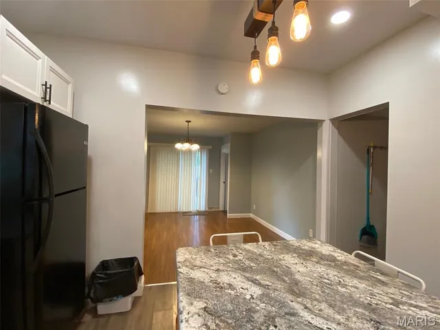 $115,000 | 215 South Oak Street, Nokomis, IL 62075