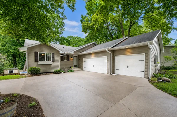 $459,900 | 3067 Alexander Lane, Mound, MN 55364