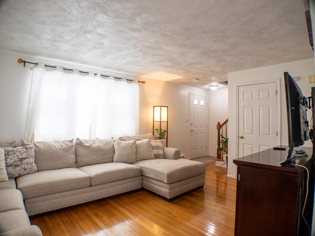 7-9 Harding Road Natick, MA 01760 - Photo 8 of 26 Gallery Image 8