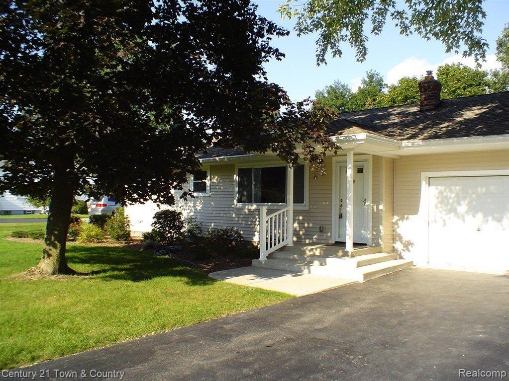 74 Texas Avenue Rochester, MI 48309 - Photo 1 of 22 Remodeled 2008