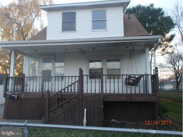Exterior (Front)