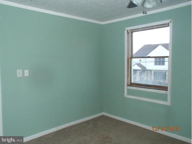 2106 Oak Road Baltimore, MD 21219 - Photo 12 of 19 Bedroom