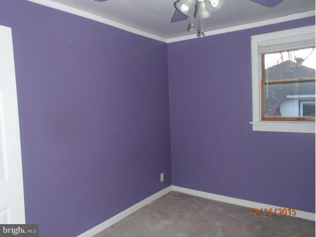 2106 Oak Road Baltimore, MD 21219 - Photo 10 of 19 Bedroom