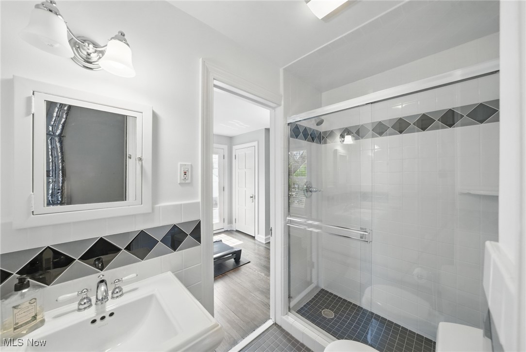 2679 Inverness Road Shaker Heights, OH 44122 - Photo 31 of 35 Bedroom 4 private bath
