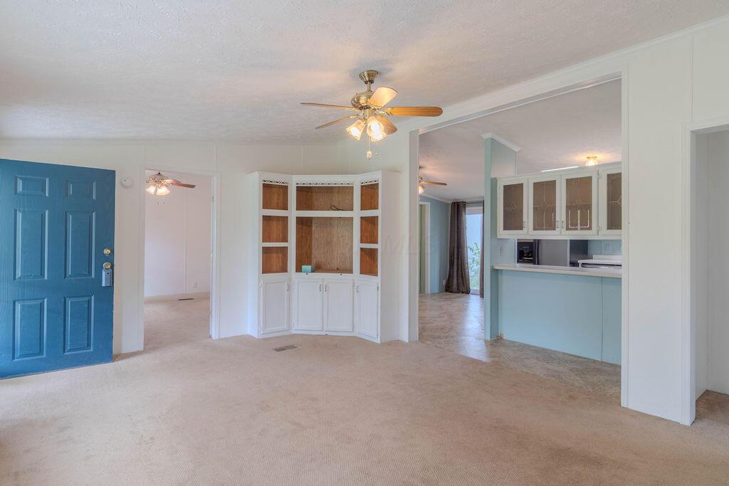 20903 Peoria Loop Road Raymond, OH 43067 - Photo 8 of 26 Living room