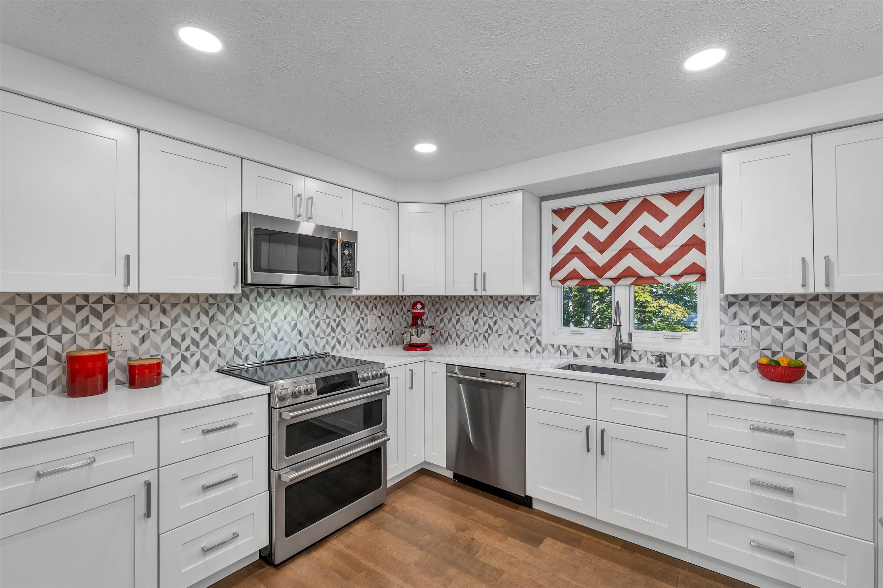 93 Seabury Hampton, NH 03842 - Photo 2 of 45