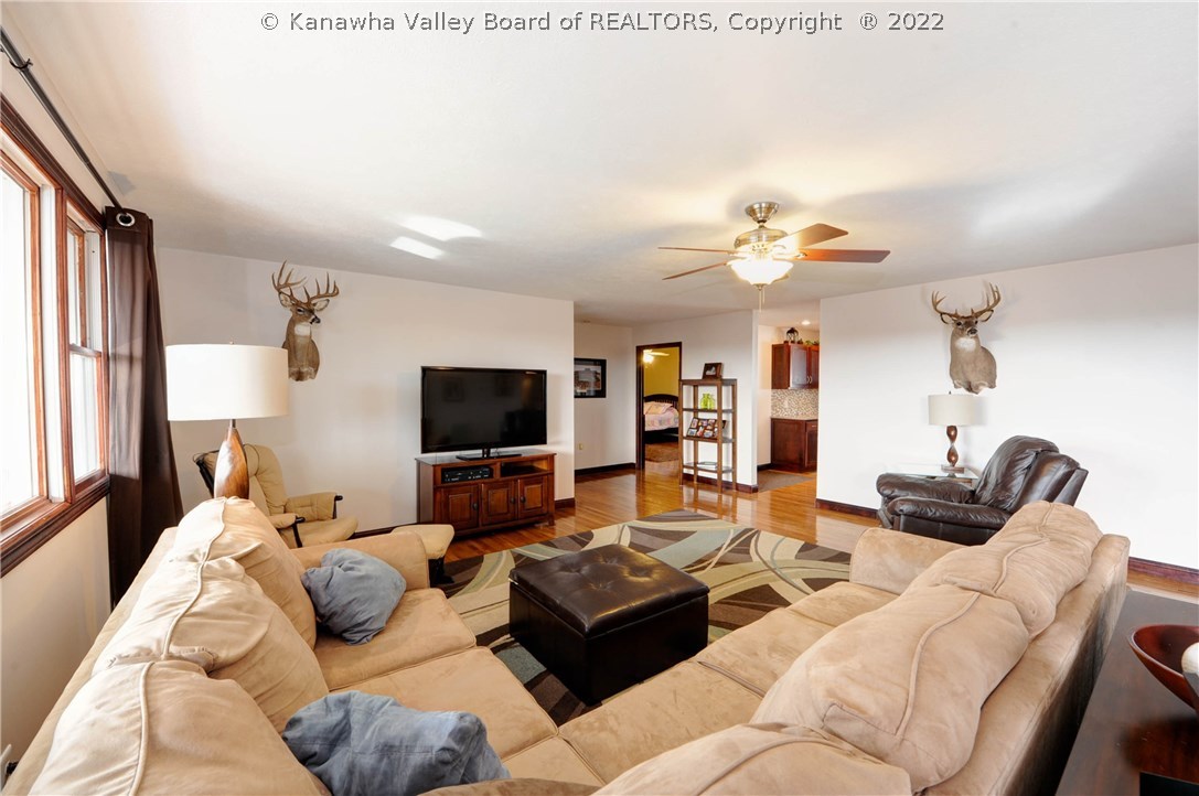600 Goshen View Road Kenna, WV 25248 - Photo 5 of 30 Gallery Image 5