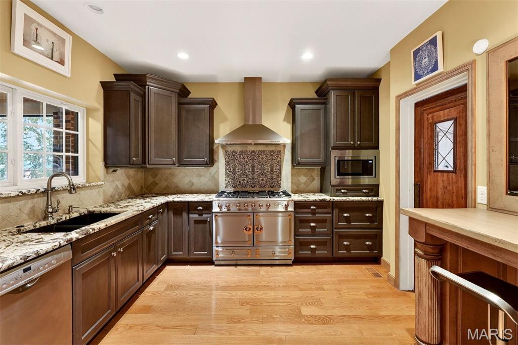 37 Ridgemoor Drive Clayton, MO 63105 - Photo 8 of 30