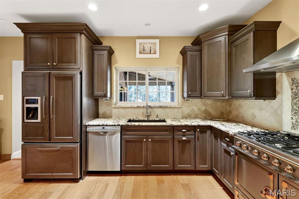 37 Ridgemoor Drive Clayton, MO 63105 - Photo 9 of 30