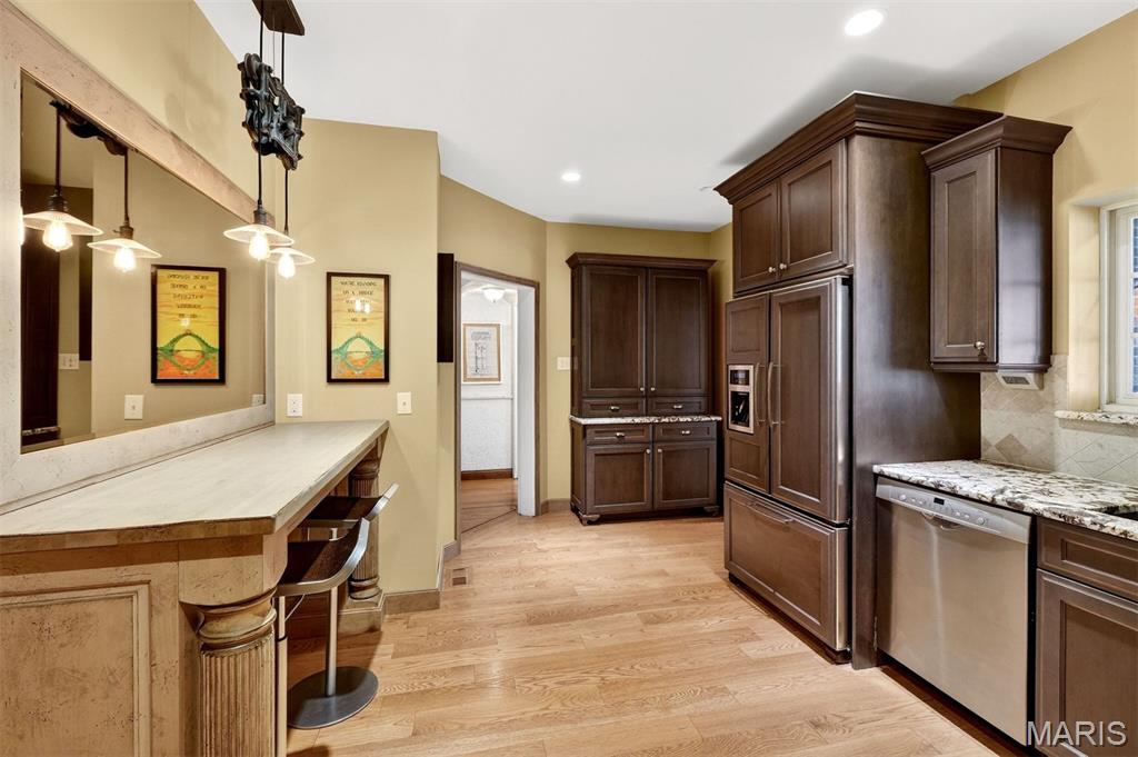 37 Ridgemoor Drive Clayton, MO 63105 - Photo 10 of 30