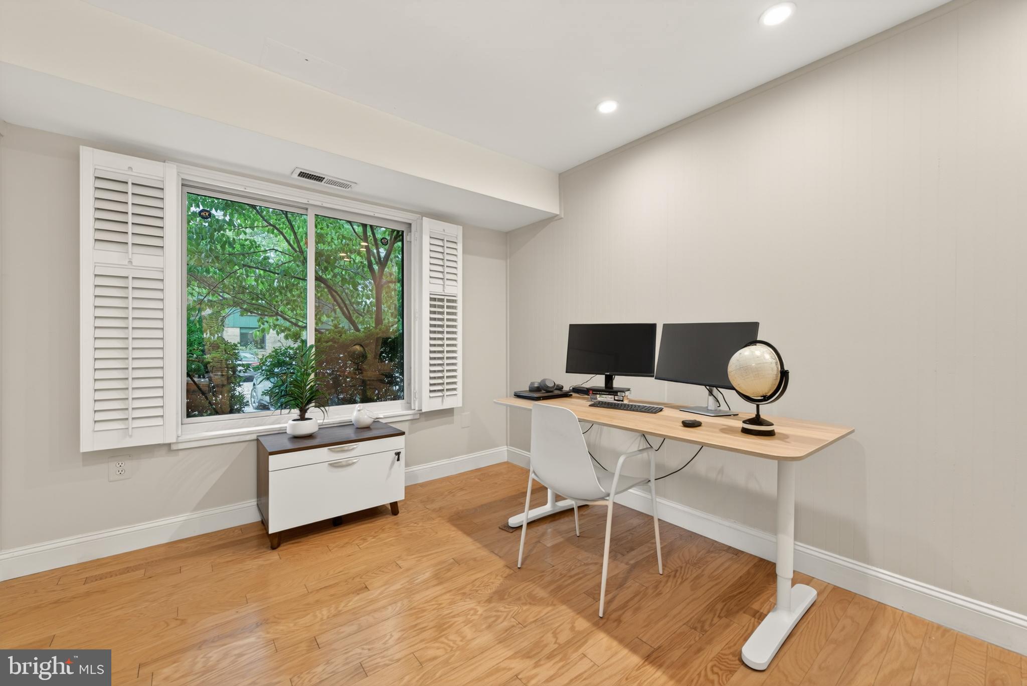 1816 Ivy Oak Square, Unit 47 Reston, VA 20190 - Photo 14 of 28
