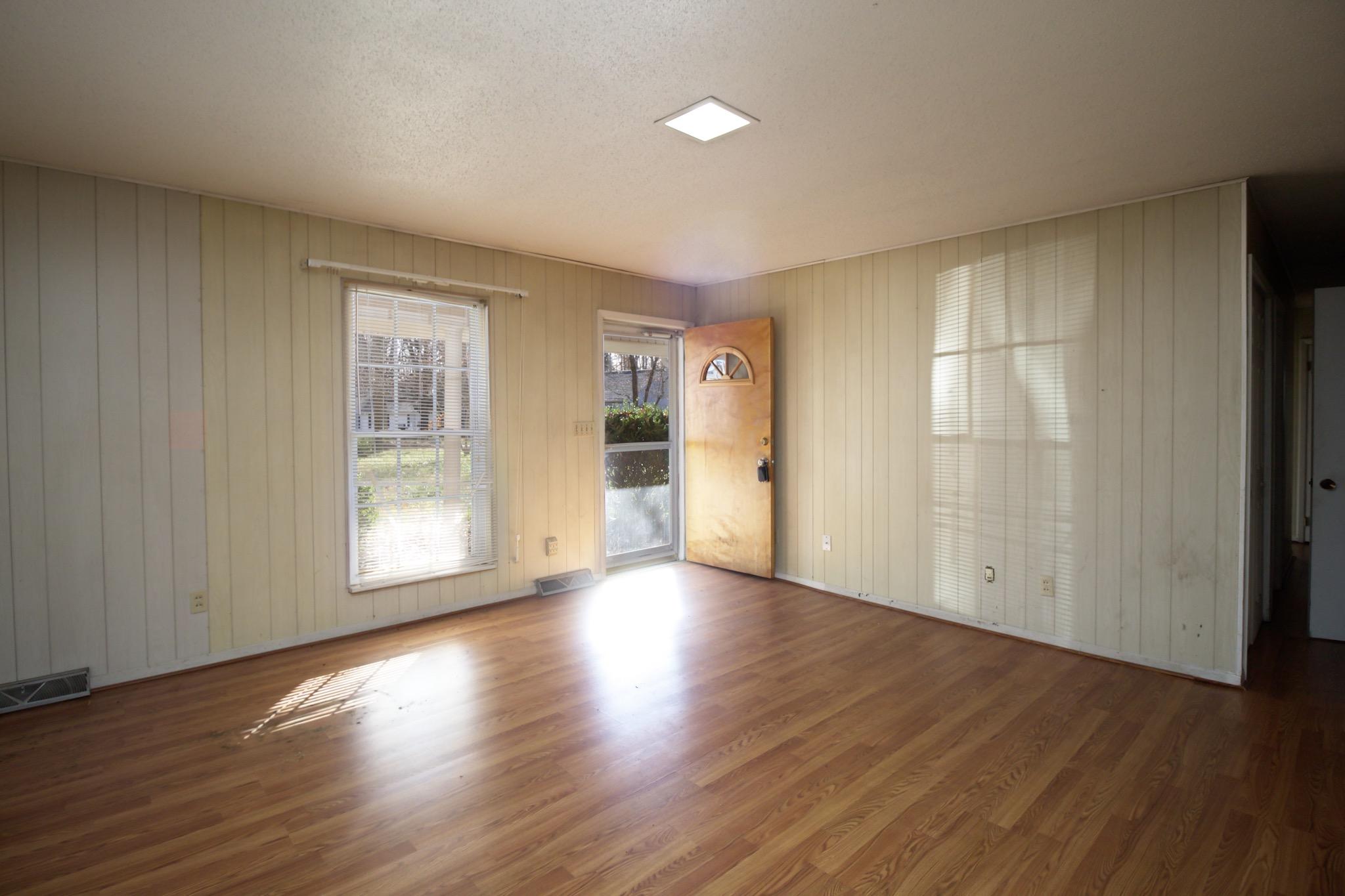 109 Reese Road Sevierville, TN 37862 - Photo 2 of 30 Living Room