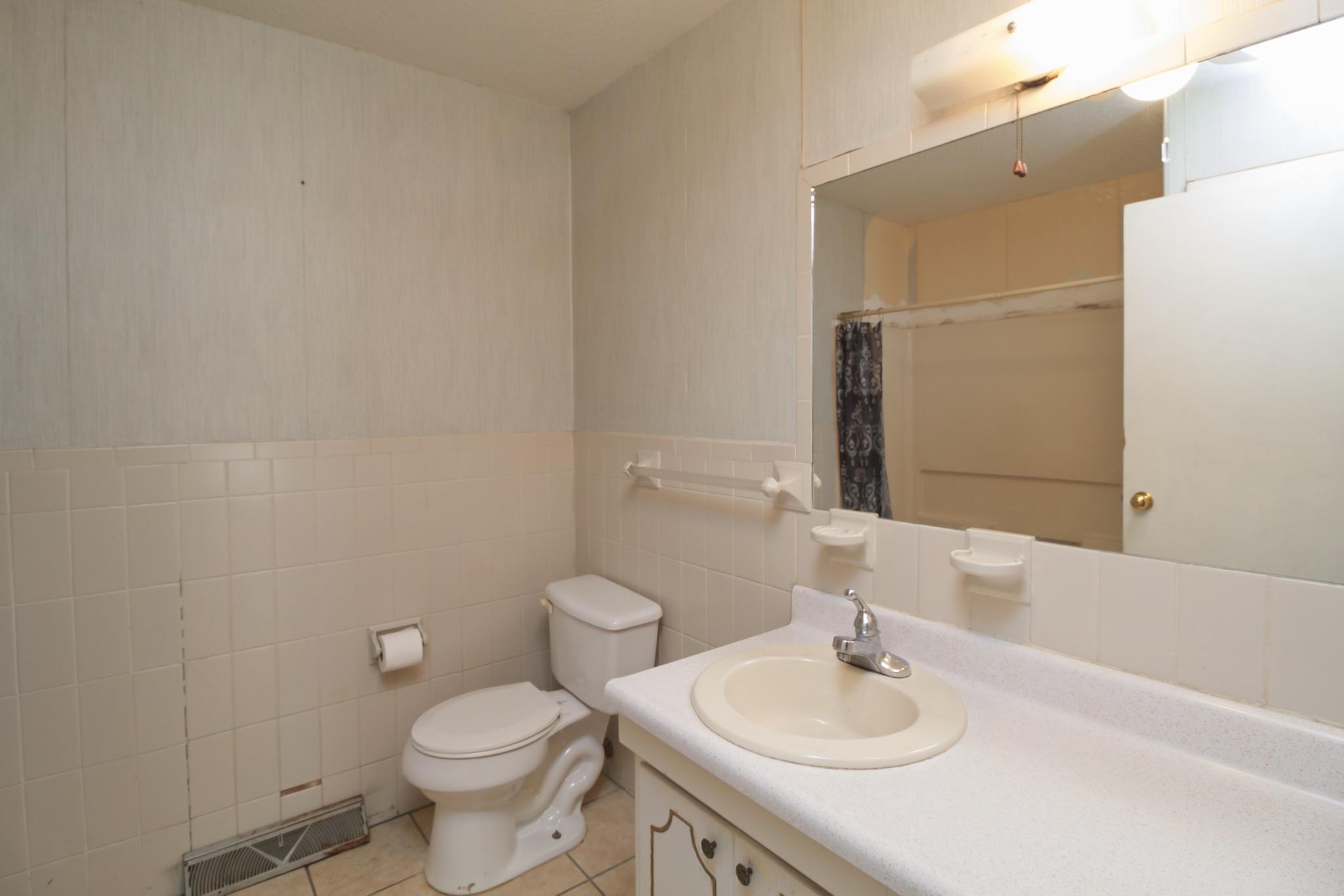 109 Reese Road Sevierville, TN 37862 - Photo 12 of 30 Hall Bath