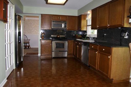717 Old Hunt Road Fox River Grove, IL 60021 - Photo 5 of 14 Gallery Image 5