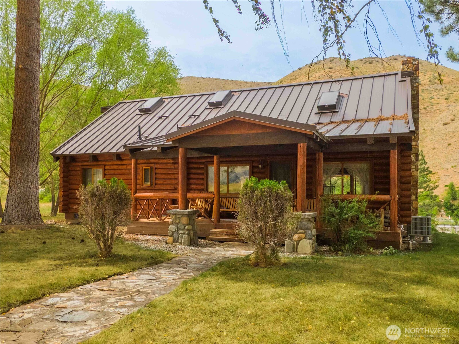 251 Burma Road Methow, WA 98834 - Photo 4 of 40
