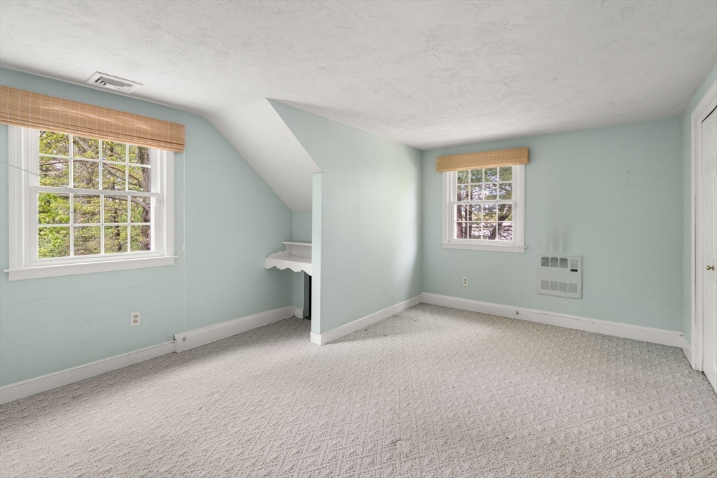 12 Birchwood Road Hudson, MA 01749 - Photo 23 of 35 Gallery Image 23