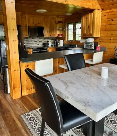 $469,900 | 32 King's Highway, Colebrook, NH 03576