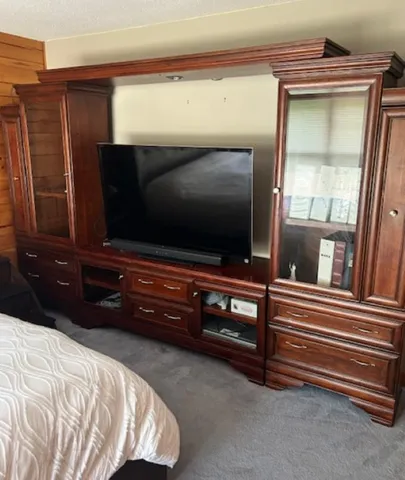 $469,900 | 32 King's Highway, Colebrook, NH 03576