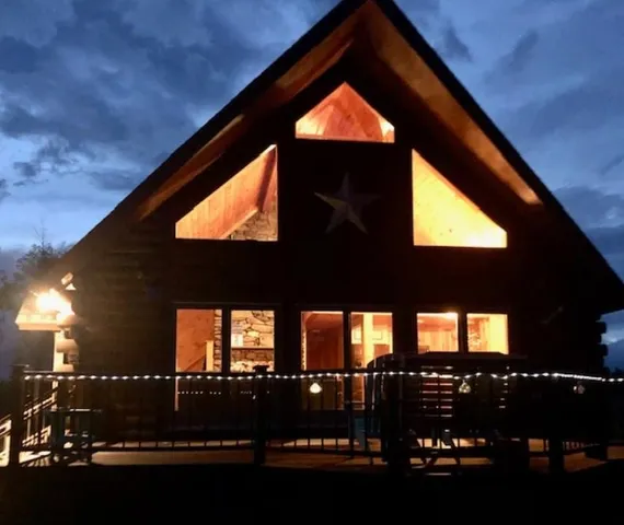 $469,900 | 32 King's Highway, Colebrook, NH 03576