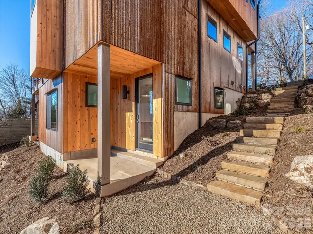 $940,000 | 171 Houston Place, Asheville, NC 28801