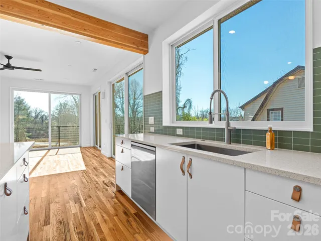 $940,000 | 171 Houston Place, Asheville, NC 28801