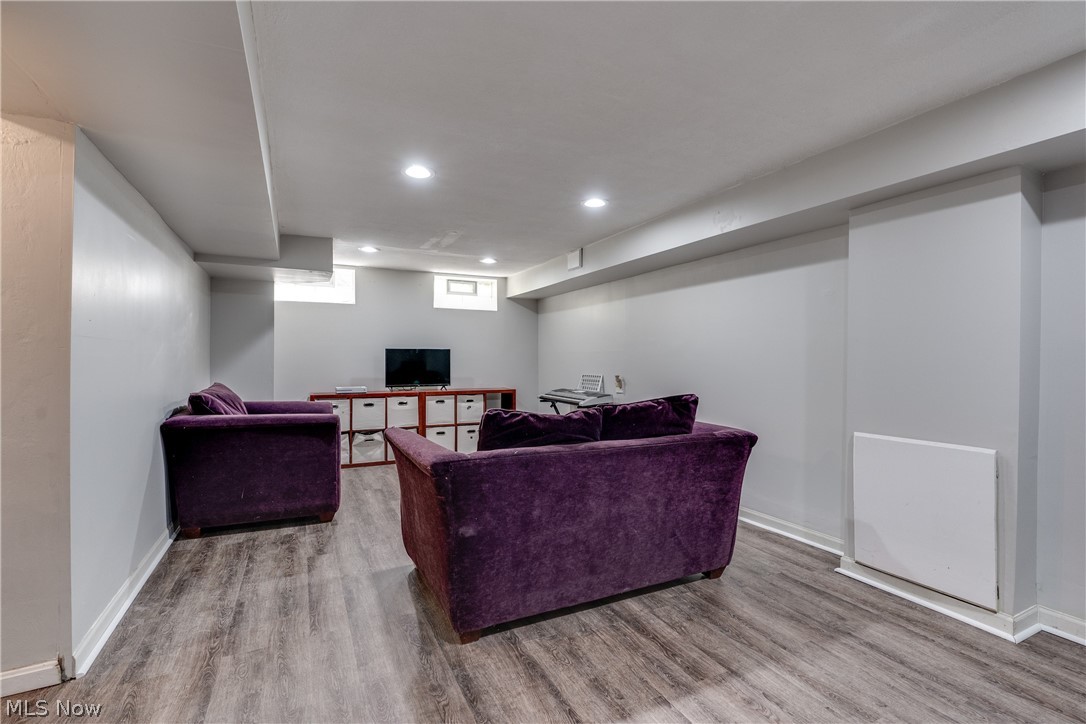 323 Sundale Road Akron, OH 44313 - Photo 20 of 28 Gallery Image 20