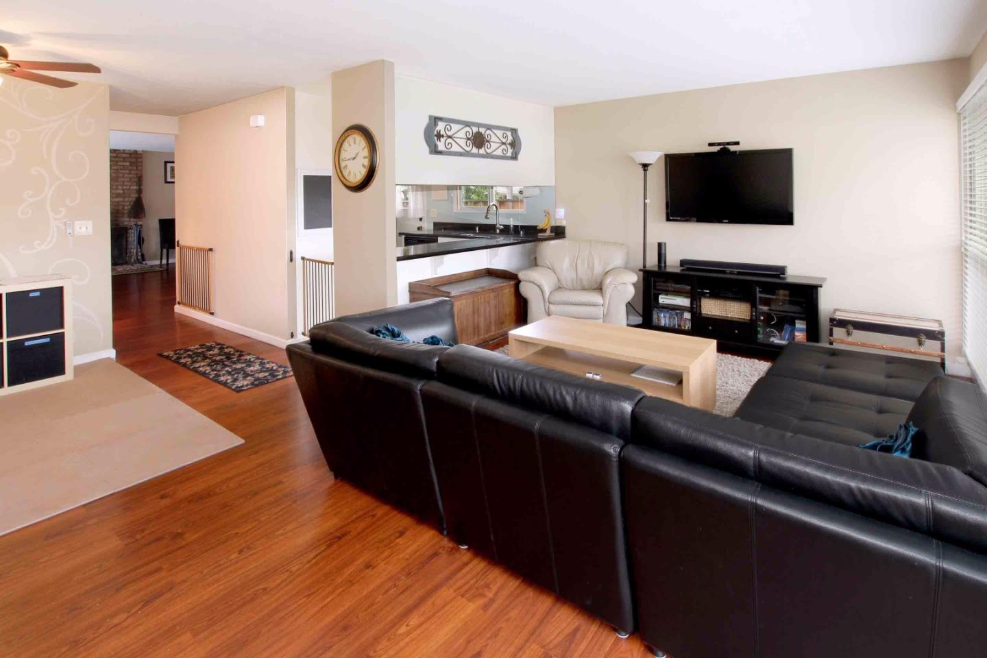 890 South Wolfe Road Sunnyvale, CA 94086 - Photo 7 of 28 Gallery Image 7