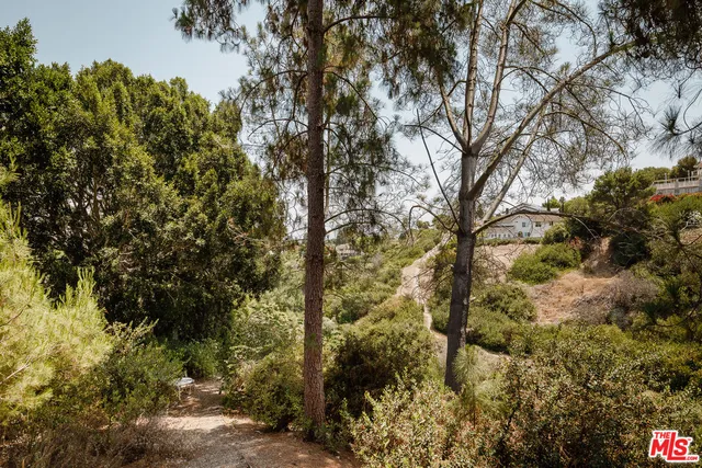 $1,798,000 | 2 Seahurst Road, Rolling Hills Estates, CA 90274