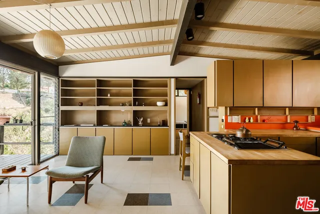 $1,798,000 | 2 Seahurst Road, Rolling Hills Estates, CA 90274