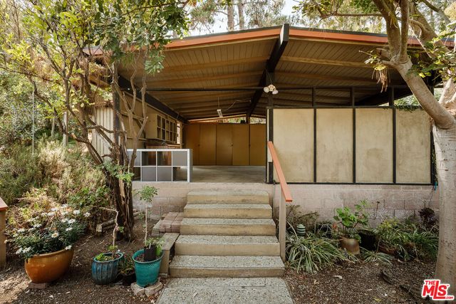 $1,798,000 | 2 Seahurst Road, Rolling Hills Estates, CA 90274