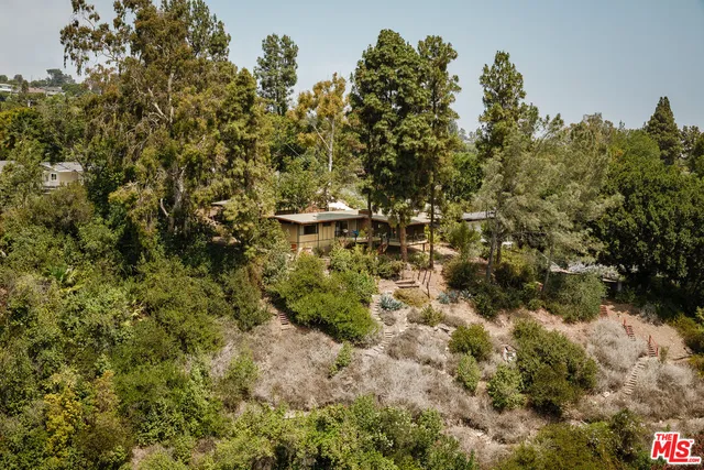 $1,798,000 | 2 Seahurst Road, Rolling Hills Estates, CA 90274