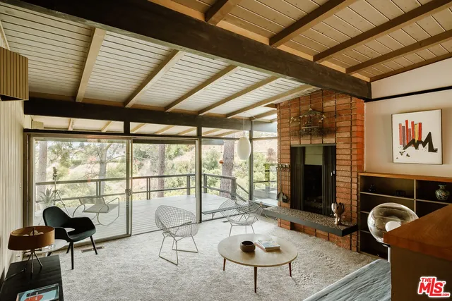 $1,798,000 | 2 Seahurst Road, Rolling Hills Estates, CA 90274