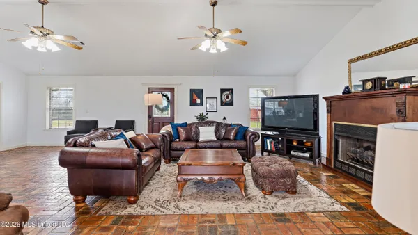 $625,000 | 1837 Highway 588, Ellisville, MS 39437